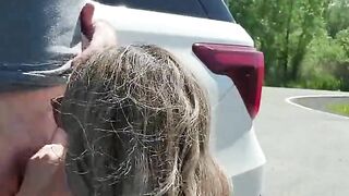 Amateur Hot Girl Gives Blowjob On Roadside