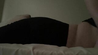 Pillow humping & cumming & moaning