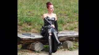 Cerna Hradni Pani - Black Latex Domina