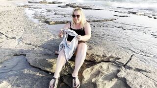 Public Beach Exhibicionist Wife Masturbation - Squirting Orgasms