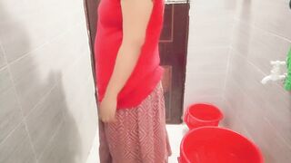 Bengali Housewife Showering Video.