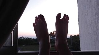 APPRECIATE THIS BEAUTIFUL SUNSET NEXT TO MY FEET